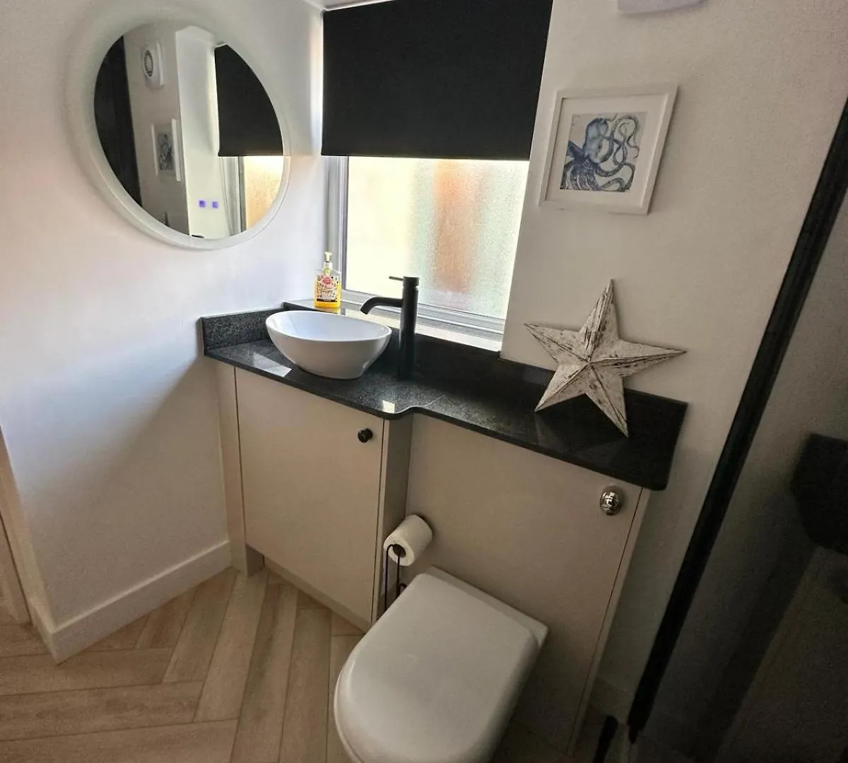 Saffron Cottage - Modern, Central, Seaside, 1Bed Hornsea 0*,