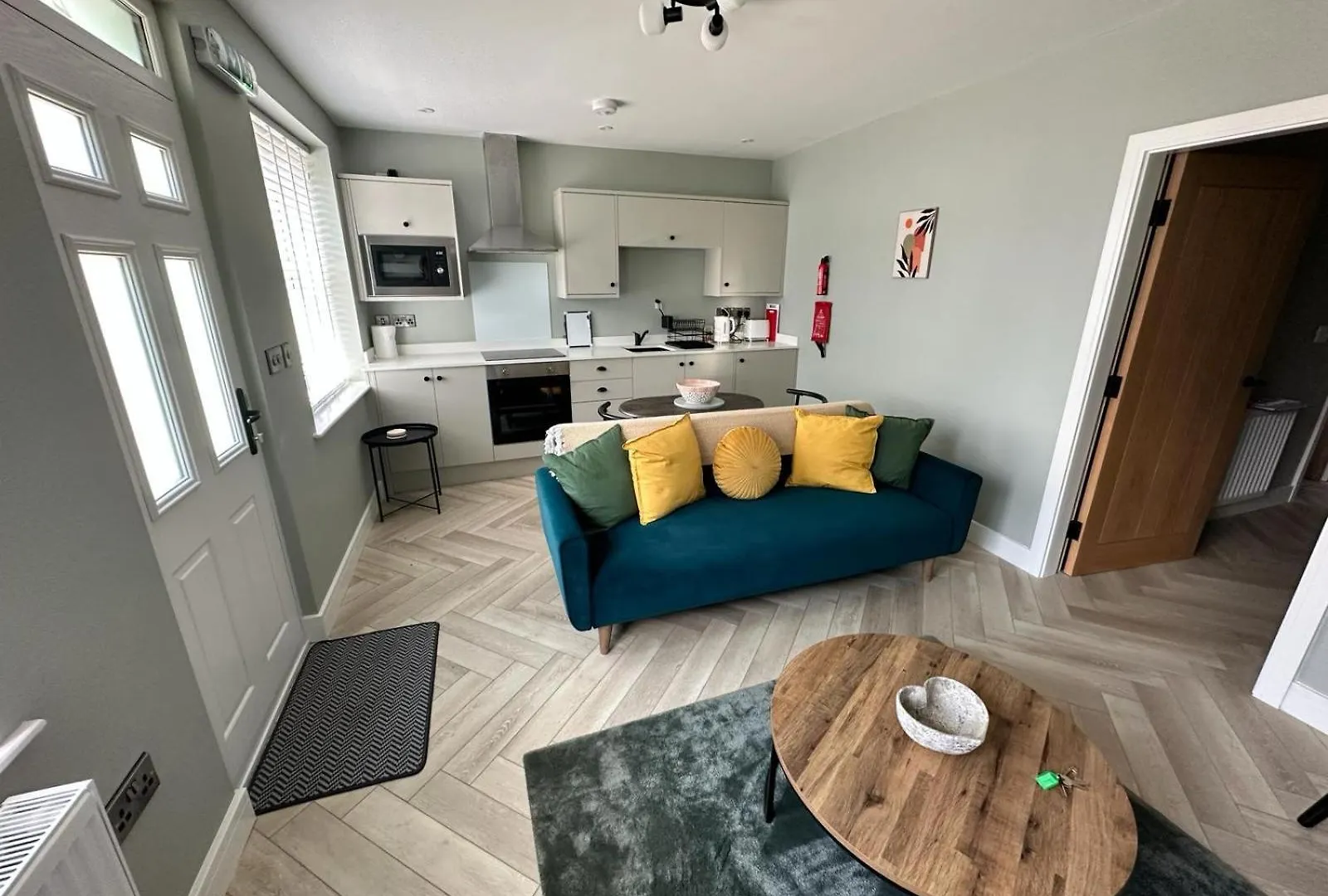 Saffron Cottage - Modern, Central, Seaside, 1Bed Hornsea